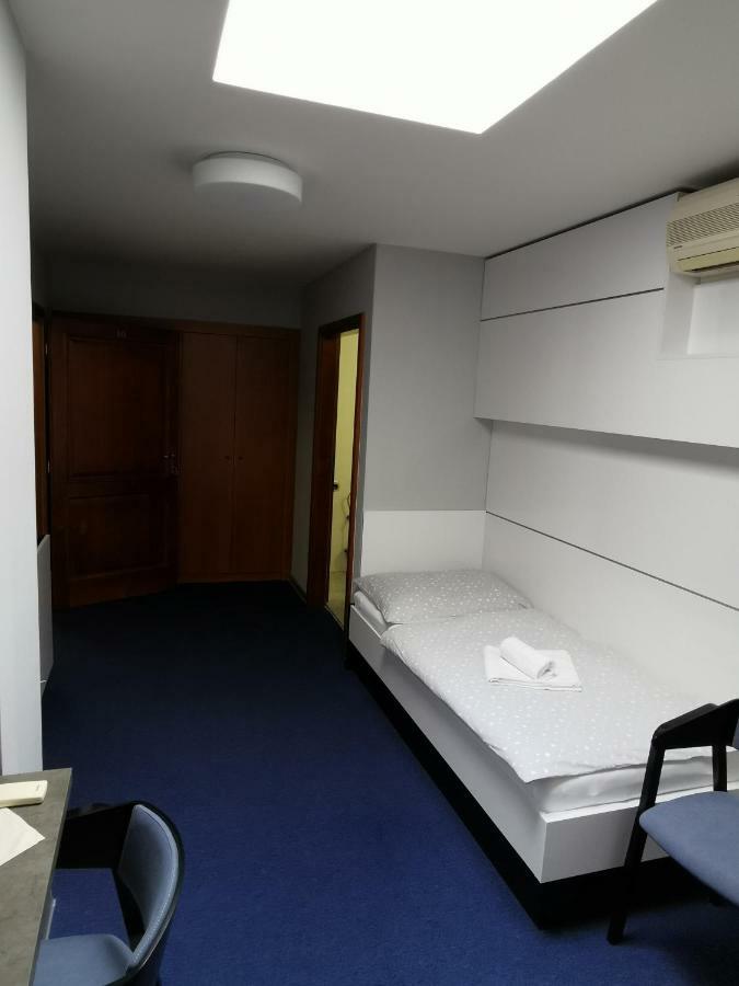 Hotel U Racka Ostrožská Nová Ves Dış mekan fotoğraf
